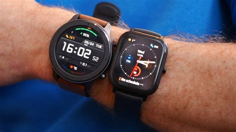 Michael Kors Access Runway vs. Amazfit GTR vs. Apple Watch 8 